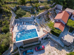 Vala Home 212 - Stone House with pool and sea view